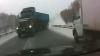 Curaj sau noroc chior? Un şofer reuşeşte să evite un accident grav VIDEO