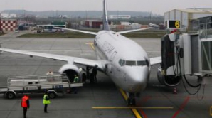 URGENŢĂ! Un avion a aterizat forţat pe Aeroportul Otopeni din cauza unor probleme tehnice 