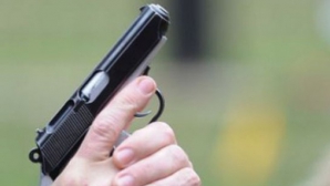 Atac armat în Florenţa: Un italian a ucis doi vânzători africani şi a rănit alţi trei