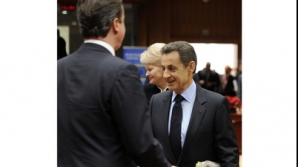 Nicolas Sarkozy a refuzat să dea mâna cu premierul britanic, David Cameron FOTO