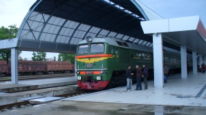 De sărbători, tot mai mulţi moldoveni care muncesc în Rusia vin acasă 