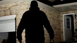 Cum să ne păzim casa de hoţi când plecăm în ospeţie