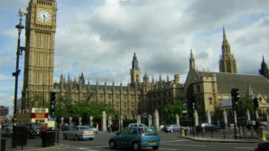 35 la sută din britanici doresc organizarea unui referendum în privinţa apartenenţei la UE