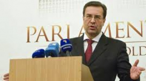 Lupu înaintează la Preşedinţie: Unii lucrează pentru găsirea celor două voturi, alţii împotrivă