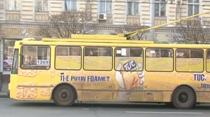 Reclama de pe troleibuze: Regia Transport Electric încasează anual aproximativ 800 de mii de lei din publicitate