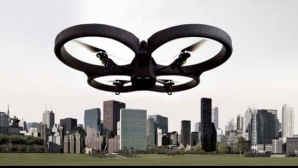 CES 2012: Elicopterul cu patru elice care îţi poate înregistra cele mai frumoase momente din viaţă 