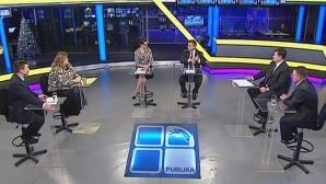 Opinie: Societatea civilă moldovenească este un câmp de competiţie, dependentă de granturi internaţionale