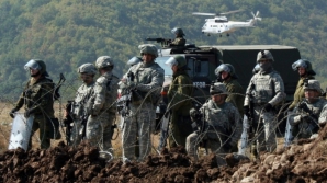 Confruntări violente între poliţişti şi protestatatari la graniţa cu Serbia 