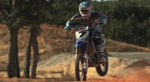 (VIDEO) Lecţie de motocross de la campionul Red Bull James Stewart