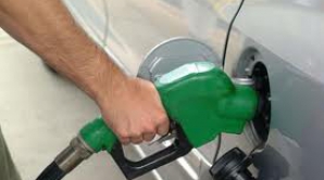 Risc de scumpire a petrolului în 2012