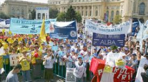 Sute de oameni au ieşit la proteste în România, pentru a şasea zi consecutiv
