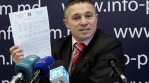 Rândurile PL se răresc: Teo Cârnaţ părăseşte Partidul Liberal şi devine consilier independent în CMC