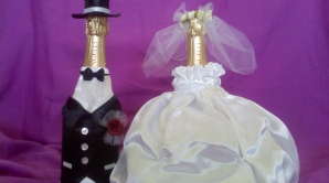 Au spus "da" pentru 24 de ore şi au cântat serenade fetelor