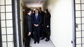 (FOTO) Filat la închisoare: Vom dota toate izolatoarele de detenţie cu aparataj video 