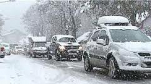 Gerul şi ninsorile au pus stăpânire pe Europa