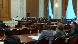 ULTIMA ORĂ! Pentru trei absenţe nemotivate, deputaţii vor rămâne fără salariul integral şi indemnizaţii
