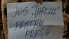 Jurnaliştii protestează la învestirea în funcţie a lui Nicolae Timofti: "Jos ţarcul pentru presă"