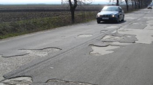 Guvernul va aloca peste un miliard de lei pentru reparaţia drumurilor din ţară