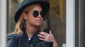 Beyonce, la plimbare cu fetiţa. Cum arată vedeta la două luni de la naştere (FOTO)