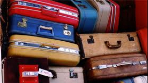 Părinţi inventivi: Şi-au ascuns copilul în bagaje 