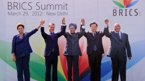 Grupul BRICS vrea să-şi reducă dependenţa de Europa şi Statele Unite