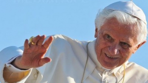 Farsă pe Twitter: Papa Benedict al XVI-lea a murit