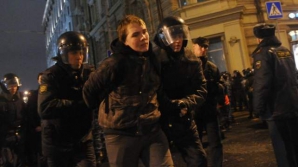 Poliţia din Rusia aresteză reprezentanţi ai opoziţiei