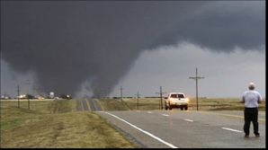 Un nou val de tornade în SUA: Aproape 30 de persoane au murit