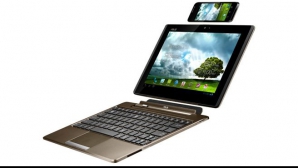 Inovaţie de la Asus: Telefon, tableta şi laptop într-un singur gadget VIDEO