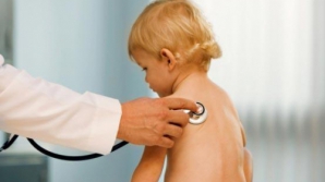 Zeci de copii cu viroze au ajuns la spital în ultimele zile