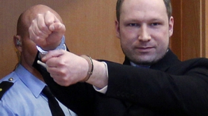 Breivik a renunţat la gestul său extremist 