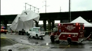 Cel puţin o persoană a murit şi alte 100 au fost rănite, după ce un cort s-a prăbuşit