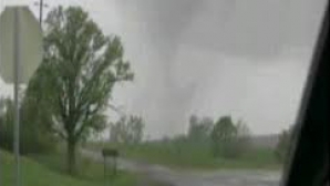 O furtună puternică a lovit statul Oklahoma: Cel puţin zece oameni au fost răniţi