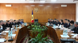 Reprezentanţii Patronatelor din ţară, la sfat cu premierul Vlad Filat