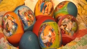 Tradiţie bizară de Paşte: Femei biciuite peste fese. AFLĂ alte obiceiuri ciudate