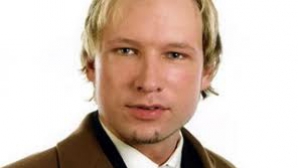 Astăzi începe procesul criminalului Anders Breivik