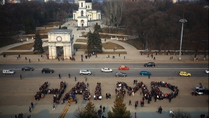 Vlad Filat îndeamnă oamenii să participe la campania ecologică "Hai, Moldova"