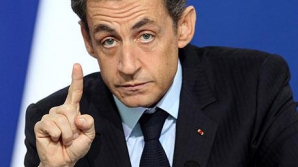 Revista presei: Sarkozy ameninţă că va scoate Franţa din spaţiul Schengen 