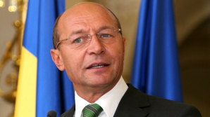 Revista presei: Traian Băsescu, premier al României?!