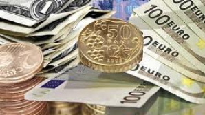 Euro câştigă teren în raport cu leul moldovenesc, iar dolarul rămâne pe aceeaşi poziţie