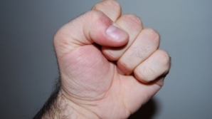 Şi-a ucis iubita pentru că nu i-a pregătit mâncare