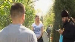 Cât costă serviciile divine în cimitire