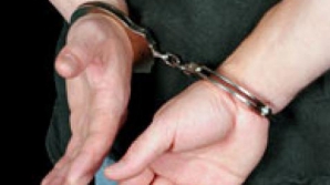 Pretins angajat SIS, după gratii. A cerut 8.000 de lei, iar acum riscă şapte ani de puşcărie