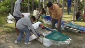 Concurs inedit în Filipine: Întrecere cu BĂRCI făcute DIN GUNOI VIDEO