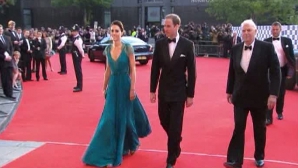Dineu regal la Londra! Prinţul William şi Kate au strălucit pe covorul roşu