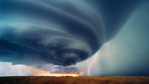 Fenomene meteo EXTREME, în a doua jumătate a anului