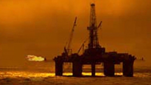 10 miliarde de barili de petrol, descoperiţi în Marea Caspică