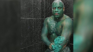S-a vopsit verde pentru a semăna cu "Incredibilul Hulk" 