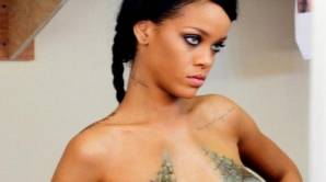 Rihanna, goală în ultimul videoclip şi pictată cu "piele de crocodil" VIDEO