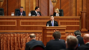 "Vlad Filat ştia că Bugetul de Stat va fi revizuit, dar nu le-a spus nimic deputaţilor"